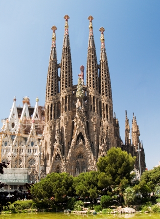 C:\Users\Pablo\AppData\Local\Microsoft\Windows\Temporary Internet Files\Content.Word\49 GAUDI Sagrada Familia.jpg
